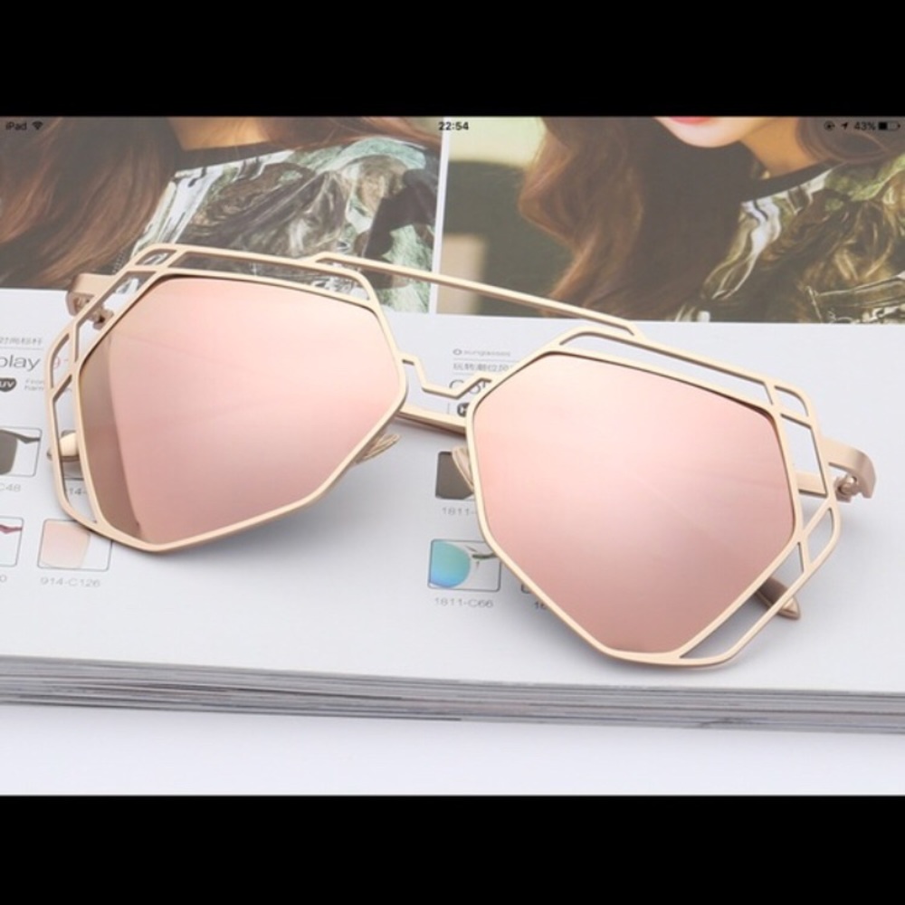 Rosegold mirror sunglasses